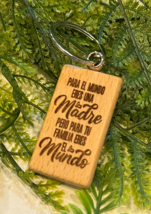 Llavero de madera con frase